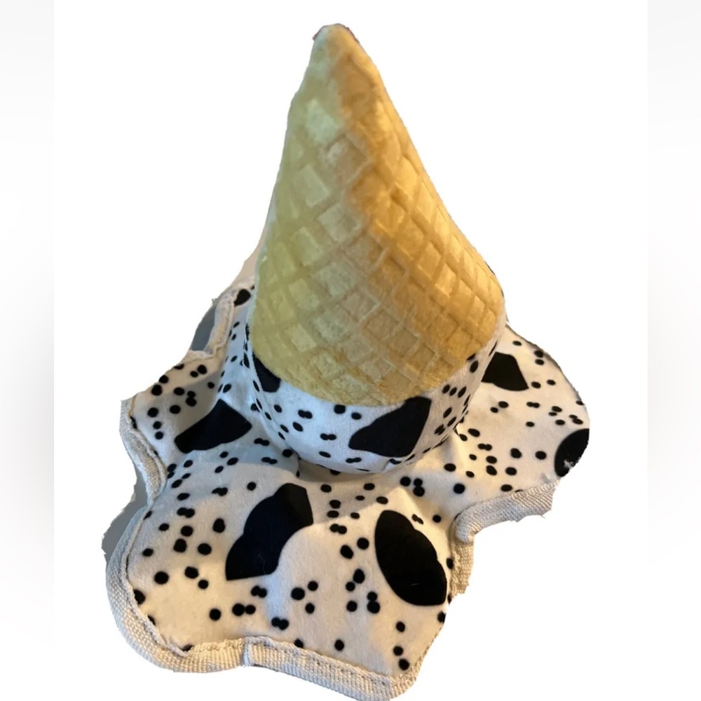 Bark Box dog toy Nee Chocolick Chip Cone Shame Large Crinkle Squeaky Toy Ball Lg